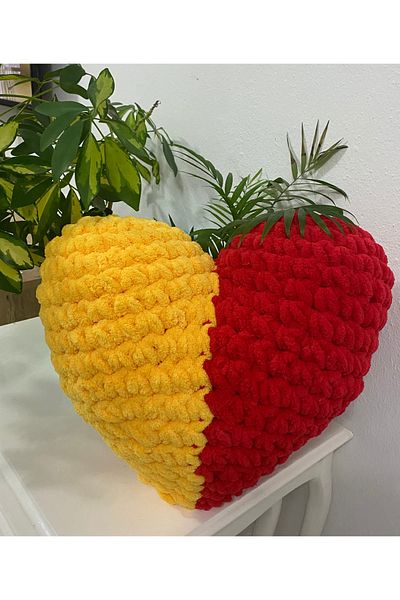 ÖRGÜCÜ DESİGN Puffy Heart-Knitted Yellow Red Heart Large Size (42X42Cm)