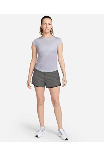 Nike Dri-FIT Run Division Kısa Kollu Kadın Koşu Tişört