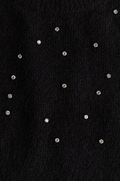 H&M İşlemeli Kazak