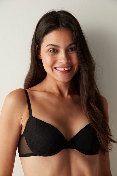 Penti Pleasure Lace Μαύρο σουτιέν