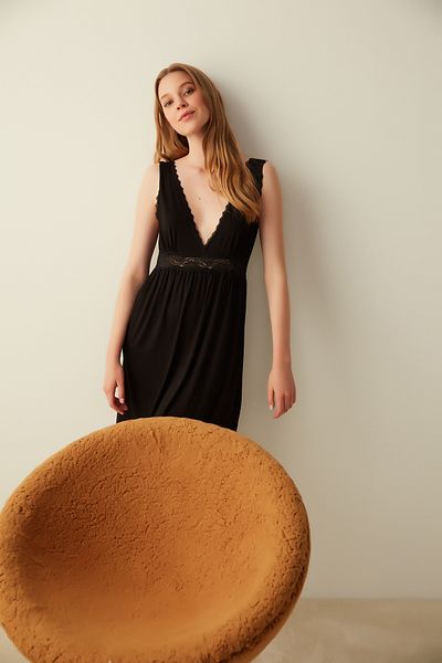 Penti Lace Detailed Black Nightgown