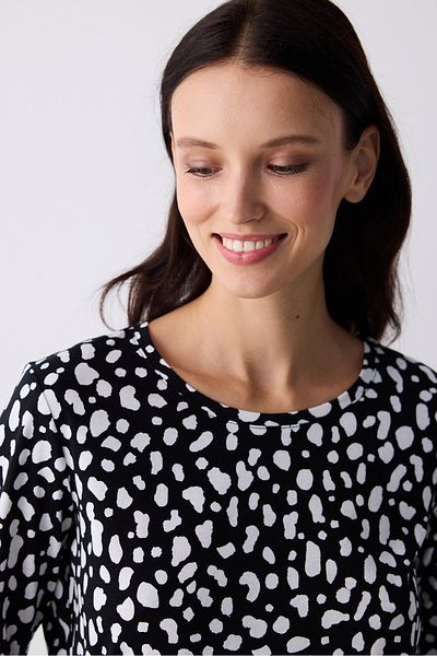 Penti Baumwoll-Pyjama-Set mit dunklem Leopardenmuster und schwarzen Hosen
