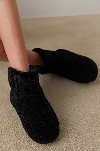 Penti Dark Chenille Bot