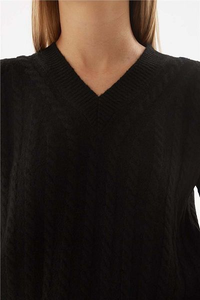 Fashion Friends Hair Braided V-Neck Black Sweater