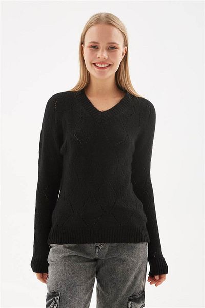 Fashion Friends Pulover negru cu decolteu în V ajurat