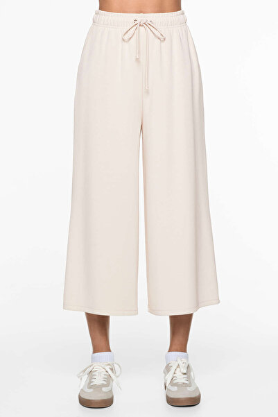 Oysho Soft-touch wide-leg crop trousers with modal