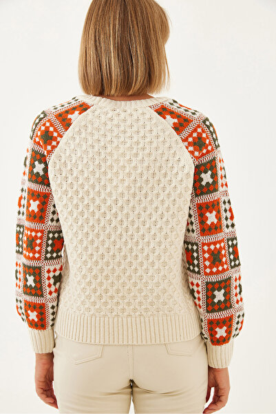 Bianco Lucci Γυναικείο πλεκτό πουλόβερ με σχέδια στα μανίκια 20246202