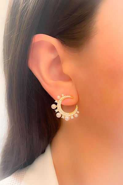 Trinos Steel Earrings Crescent Earrings with Pearls
