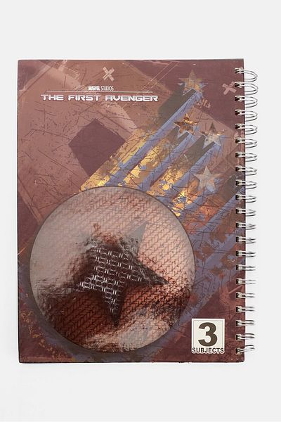 Marvel دفتر ملاحظات عربي حلزوني من سلسلة The First Avenger Subject 3، باللون العنابي
