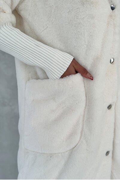 FEMELLE Women's Ecru Snap Button Knives Knitwear Detail Hooded Premium Long Fur