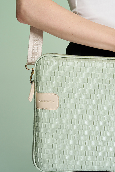 NEMO GROUP Unisex Straw Patterned Apple MacBook Laptop Tablet Strap Case, Briefcase, (Huawei & Samsung Suitable)