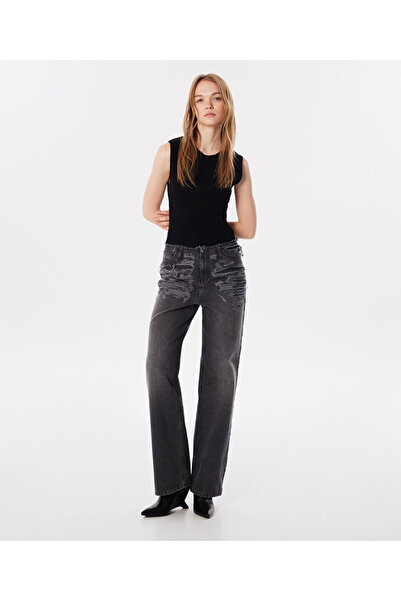 Twist Distressed Effect Jeans