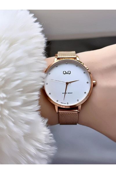 Q&Q  Women's Straw Cord Wristwatch