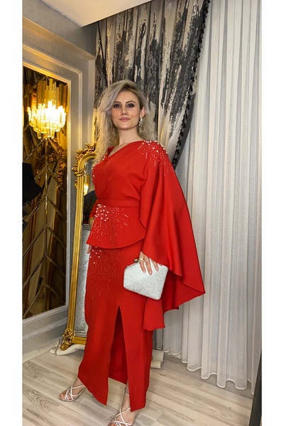 ŞEHRAZAT BUTİK Şehrazat Butik Pelerinli Tasarım İthal Elbise