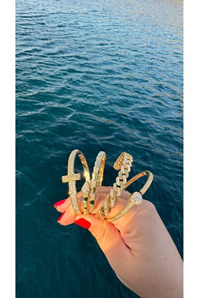 Gizosh Accessorize 18 K Altın suyuna batırılmıs çelik 4'lü kelepçe takımı