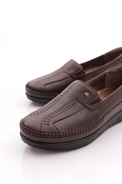 DGN Women's Comfort Shoes Brown 21113998