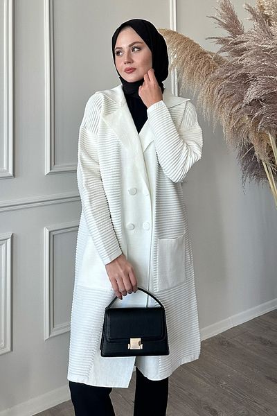 InStyle Seersucker Pattern Buttoned White Knitwear Jacket