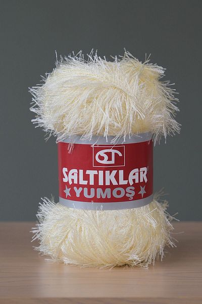 SALTIKLAR Premium Soft Knitting - Bearded and Feathered Thread 100Gr/140M a Quality Cream-65