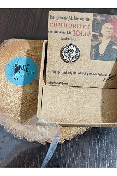 Butenin Atölyesi Karne, Mezuniyet Hediyesi, 1 Adet Atatürk Yaka Rozeti