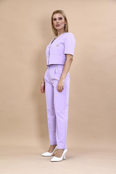 ÖNDER ÖZSOY Violet - Short Sleeve Mini Jacket and Pleated Pipe Leg Pants Set