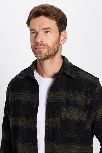 Tudors Men's Classic Fit Regular Cut Lumberjack Buttoned Collar Single Pocket Checked Winter Shirt
