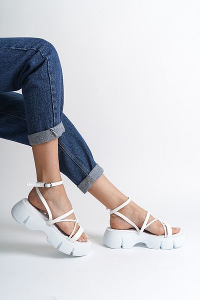 Capone Outfitters Amy Damensandalen – dicke Sohle, Knöchelriemen, bequeme Sohle