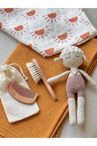 BETSY STUDIO 100% Goat Hair Baby Hair Brush with Natural Wooden Comb - Set of 3