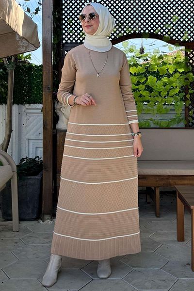 Rabia Şamlı Μπεζ φόρεμα Hayal Knitwear