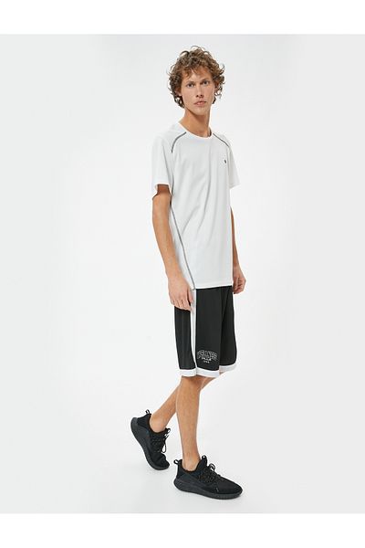 Koton Übergroßer Slogan-Aufdruck – Gestreifte Sportshorts mit Gummibund