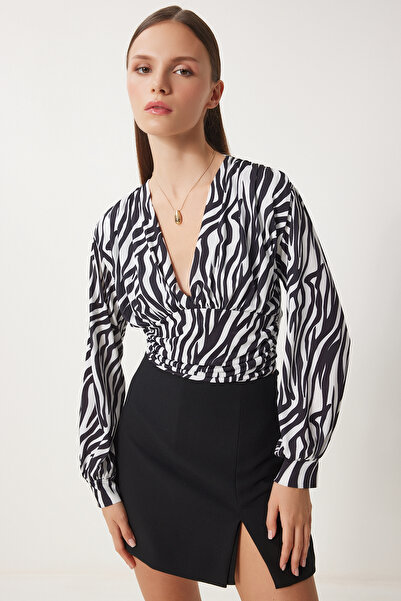 Lovelyİstanbul Πλεκτή μπλούζα με λαιμόκοψη V με σχέδιο Zebra ΜΑΥΡΟ ΛΕΥΚΟ LZH0008