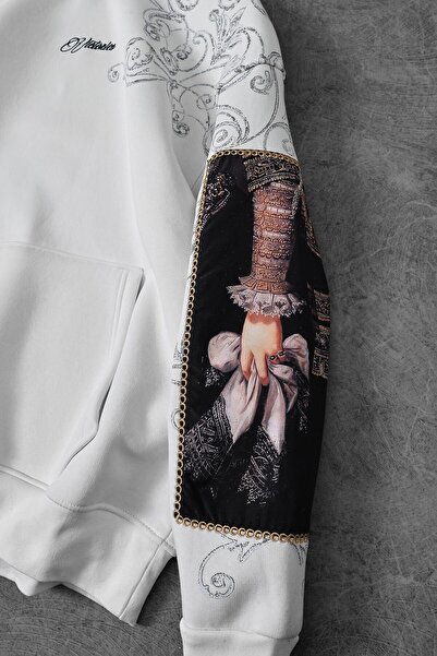 Slatra Men's White Victories Sleeve Patch Hooded Oversize Sweatshirt