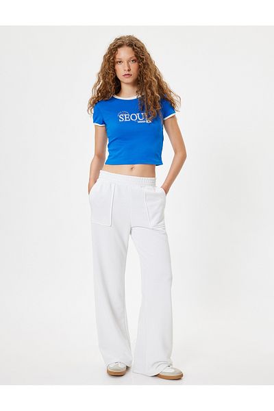 Koton Tricou slim cu mânecă scurtă cu slogan imprimat cu decolteu