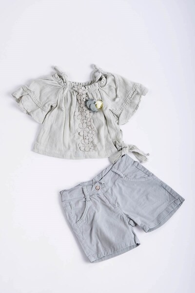 Minora Дівчачий комплект блуза-шорти, 2 предмети