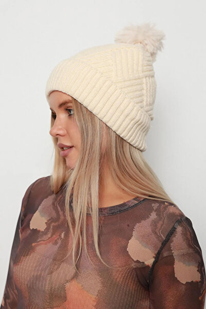REMSA Beige Women's Beret - Thick Pompom and Wool Rkş-17