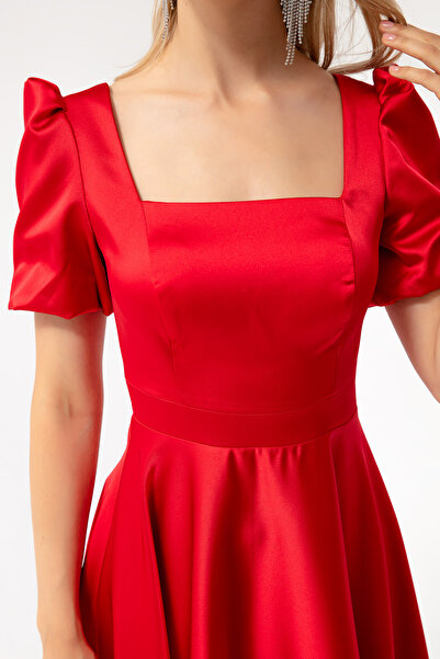 Lafaba Kadın Kırmızı Balon Kol Kloş Kesim Midi Saten Abiye Elbise