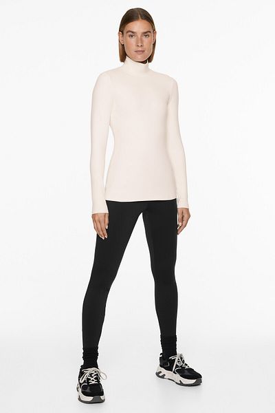 Oysho Performance base layers brushed tech T-shirt