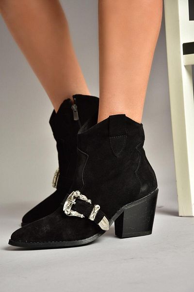Fox Shoes Τ 380395002   Μαύρες γυναικείες μπότες από γνήσιο δέρμα σουέντ με λεπτομέρεια από πέτρα