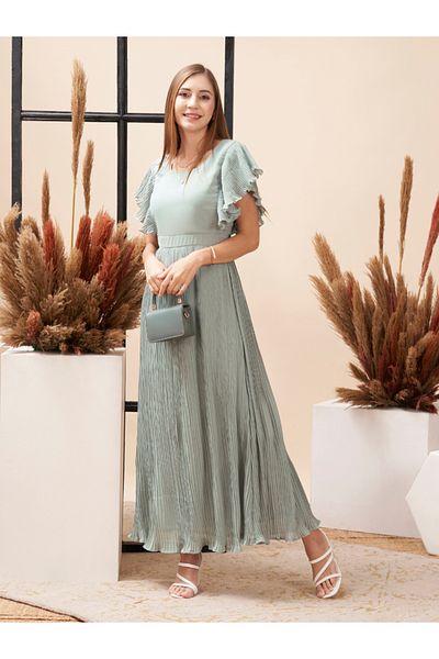 Mish By Styli Accordian Pleated Maxi Dress with Flutter Sleeve