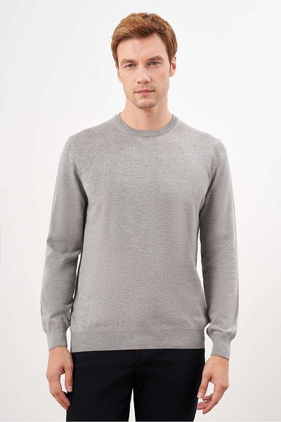 Morven Πλεκτό πουλόβερ σε γκρι Basic Dynamic Fit Relaxed Cut Crew Neck με ΔΩΡΟ ΚΟΥΤΙ