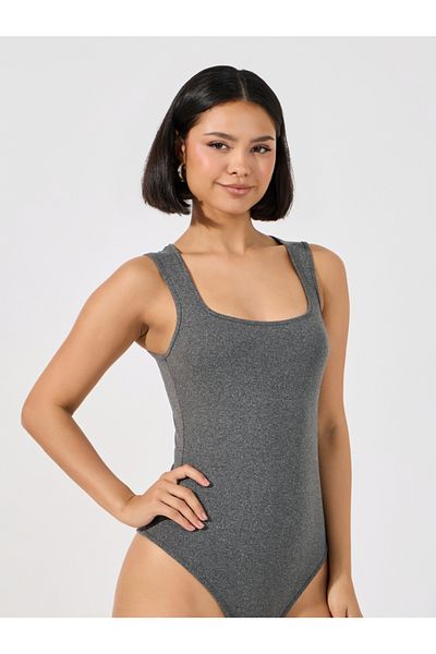 Styli Solid Knit Sleeveless Square Neck Bodysuit