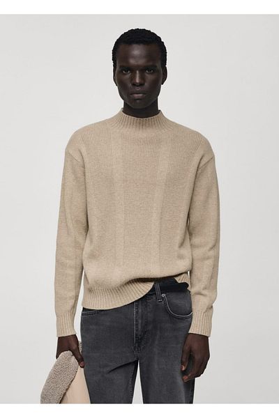 MANGO Man Gestrickter Pullover aus geformter Wolle