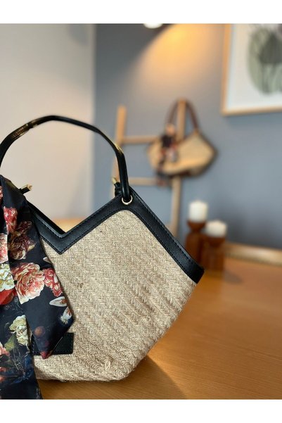 Swaggo collections Straw Zippered Scarf Detailed Shoulder Strap Bag