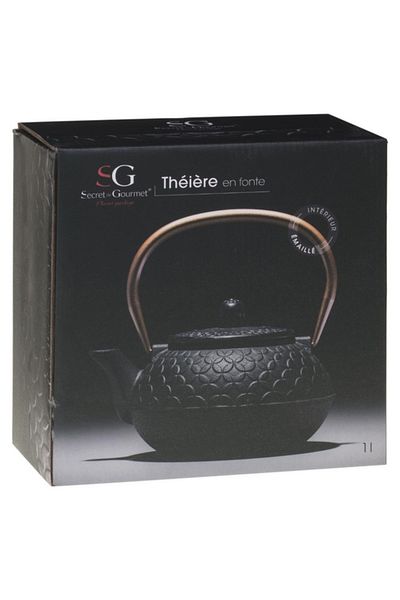 Secret de Gourmet Cast Iron Flower Pattern Teapot 1 Liter