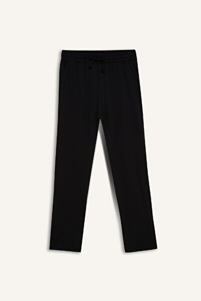 DeFacto Pyjama-Set mit normaler Passform – lange Ärmel, festes Oberteil und langer Unterseite D8223AX24WN