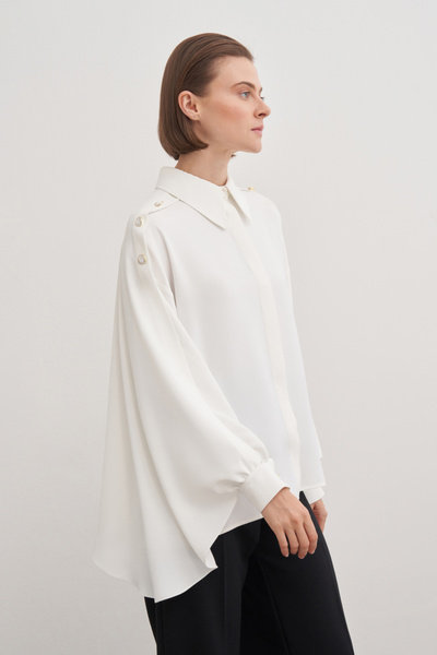 Aker Pelerinli Düğmeli Bluz