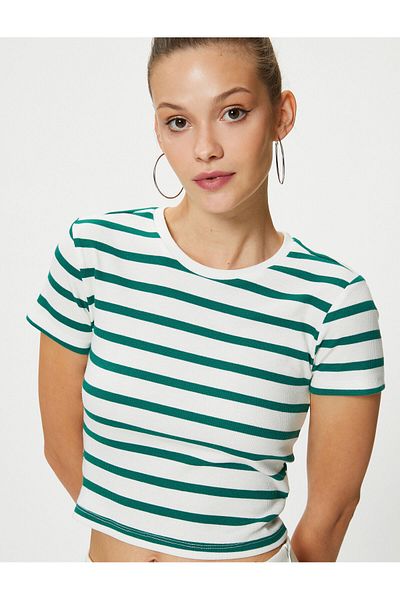 Koton Crop T-Shirt Short Sleeve Crew Neck Viscose Fabric Blended