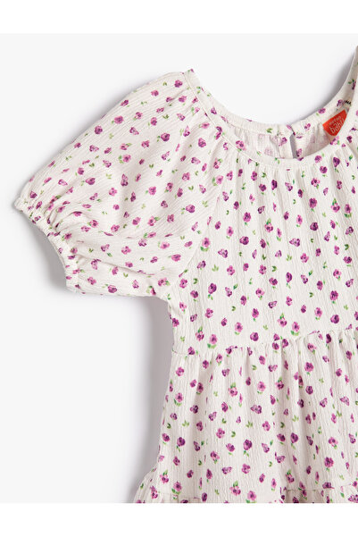 Koton Květinové šaty s kulatým výstřihem a krátkými balonovými rukávy