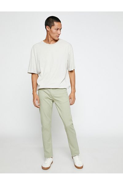 Koton Basic-Gabardine-Hose mit schmaler Passform, Knopf und detaillierter Tasche