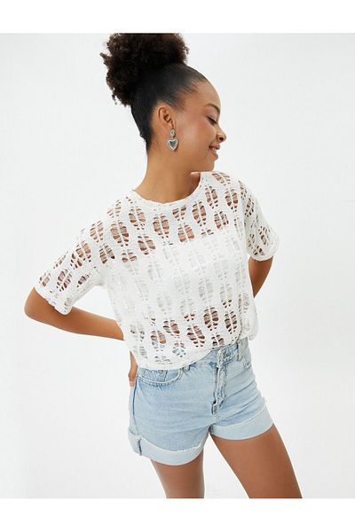 Koton Openwork Crochet - Short Sleeve Round Neck Crop T-Shirt