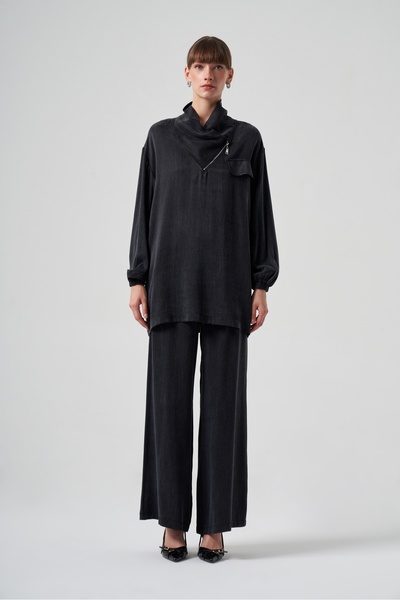 Nuss Black Silk Suit - with Trousers 1013